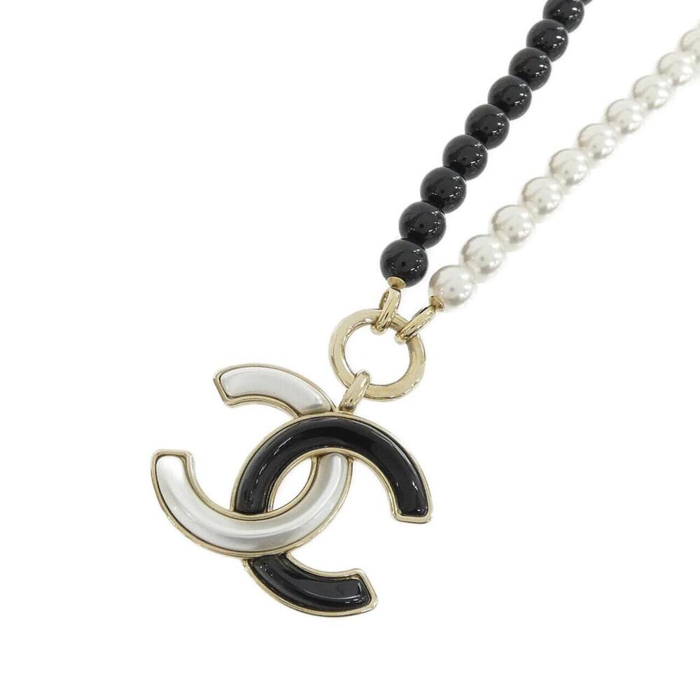 CHANEL Black Necklace